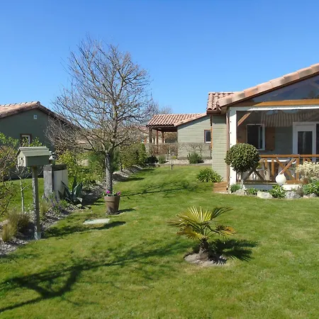 2 Au Calme Avec Piscine Chauffee, Proche Et Plages En Vendee - Fr-1-783-20 Chalet