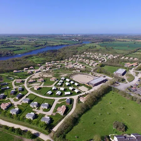 Domek alpejski Chalet Calme 2 Chambres Avec Piscine Proche Du Lac Du Jaunay - Fr-1-783-20 *