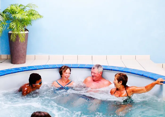 Chalet Calme 2 Avec Piscine Proche Du Du Jaunay - Fr-1-783-20 *